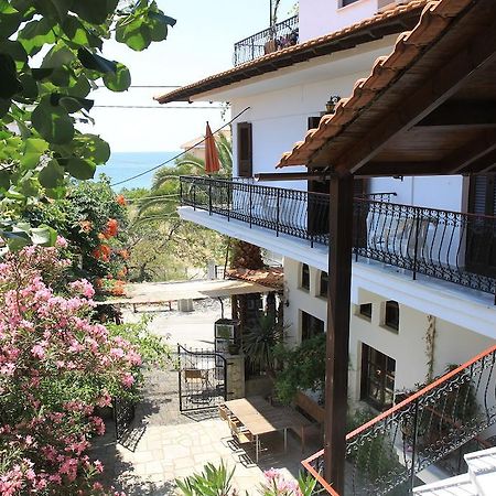 Pension Aldebaran Hotel Potos Bagian luar foto