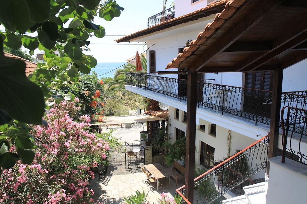 Pension Aldebaran Hotel Potos Bagian luar foto