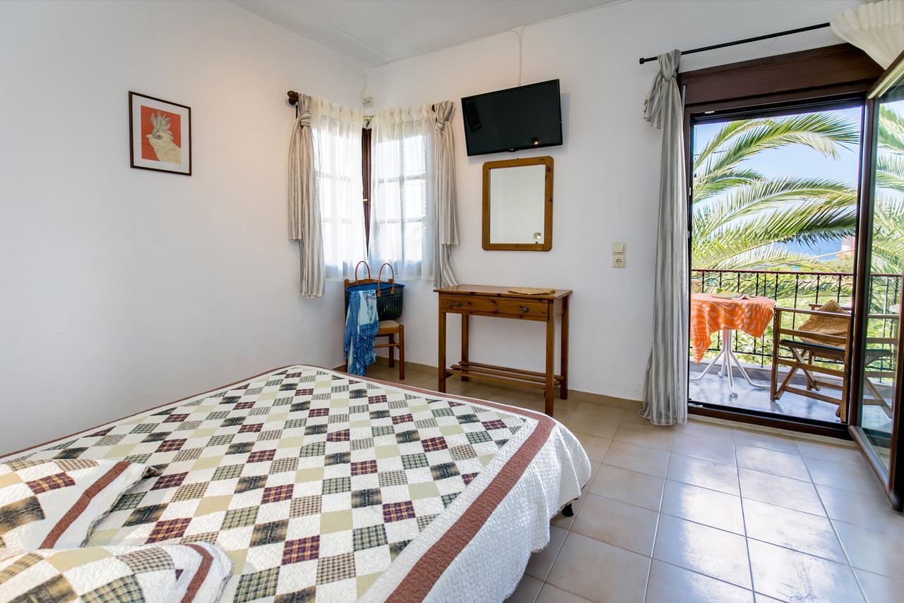 Pension Aldebaran Hotel Potos Bagian luar foto